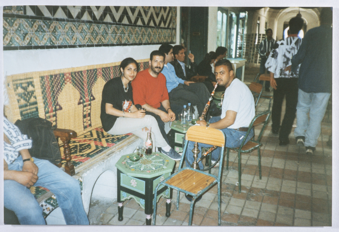 لمحة من جولة فرقة الفنون الشعبية في لشبونة، البرتغال، 1998
