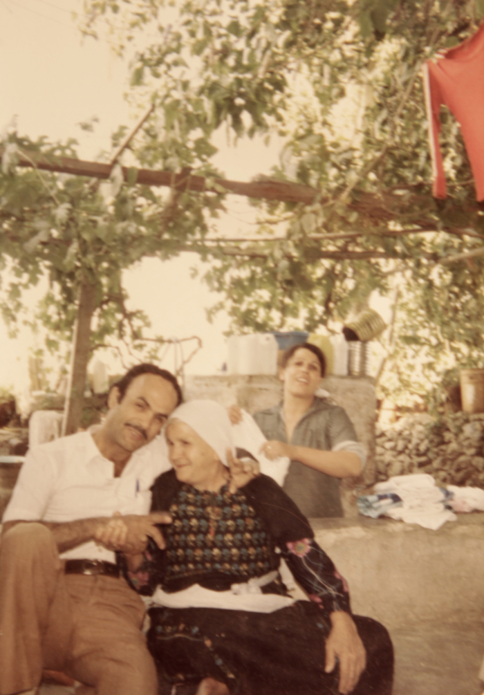 Members from Abu ʿaker Family