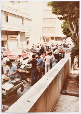 مشهد من الحياة اليومية، بيروت، 1982