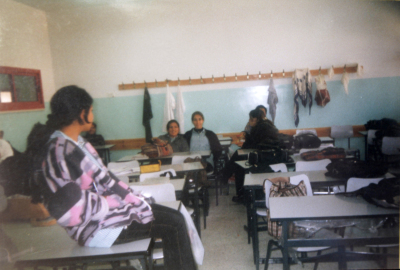 أحد صفوف الطالبات في مخيم الدهيشة