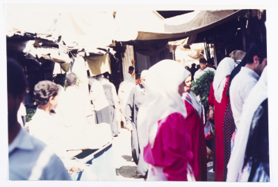 مواطنون، مخيم الوحدات، 1987