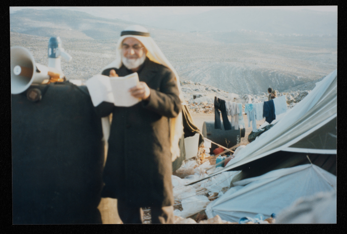 مشهد من الحياة اليومية لمبعدي مرج الزهور، جنوب لبنان، 1993