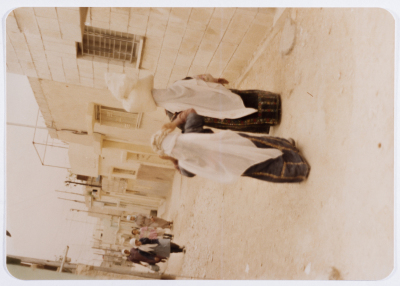 نساء، مخيم الوحدات، 1986