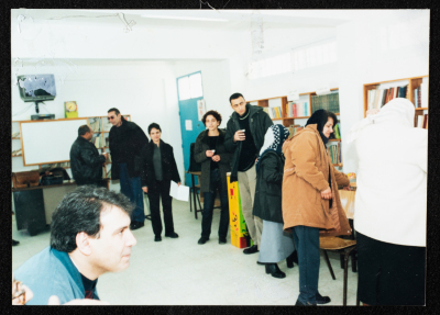 من برنامج للعلاج الموسيقي قامت به فرقة صابرين لمساعدة الأطفال الذين يعانون من آثار نفسية أثناء فترة الانتفاضة الثانية