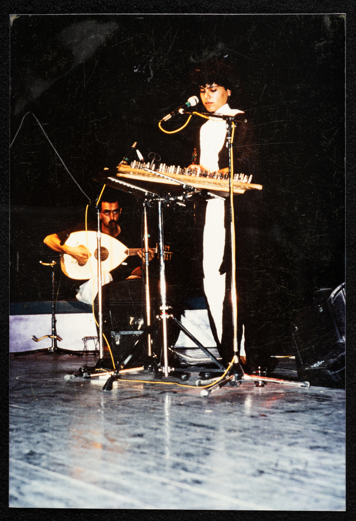 من عرض موسيقي قدمته فرقة 