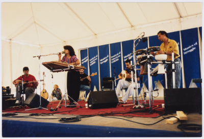 ملمح من رحلة لفرقة صابرين إلى ولاية واشنطن لتقديم عرض موسيقي ضمن مهرجان عالمي