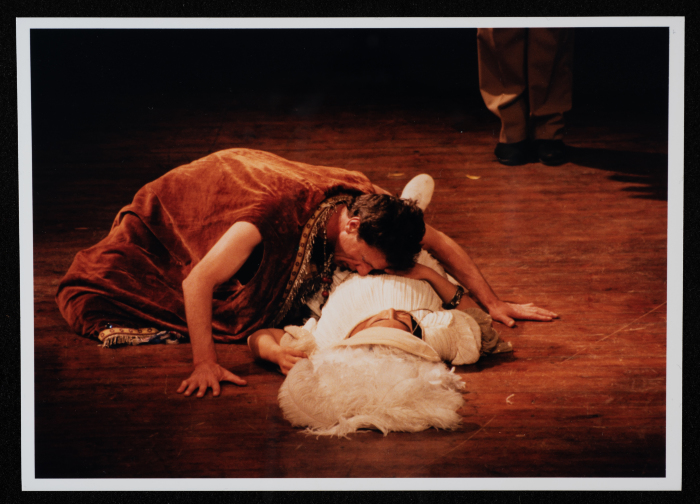 عرض مسرحية المهرج