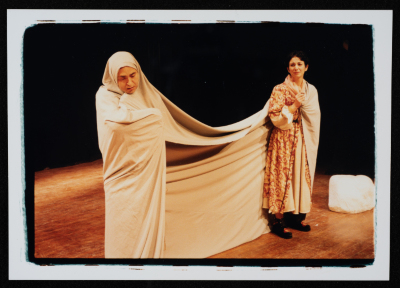 "Al-Mahajir", Play, al-Kasaba
