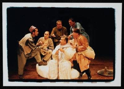 "Al-Mahajir", Play, al-Kasaba