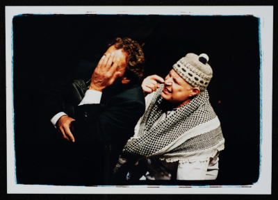 "Al-Mahajir", Play, al-Kasaba
