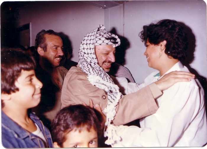 Yassir Arafat's first visit to Shaheed Azmi al-Zughaier's Family in Jordan