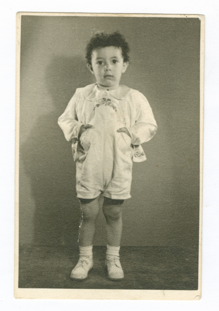 طفل من عائلة عبد الله