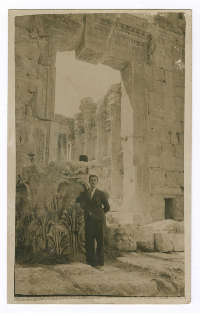 فلسطيني في بعلبك