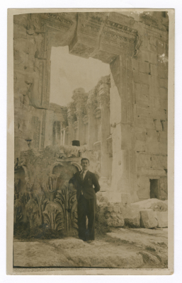 فلسطيني في بعلبك