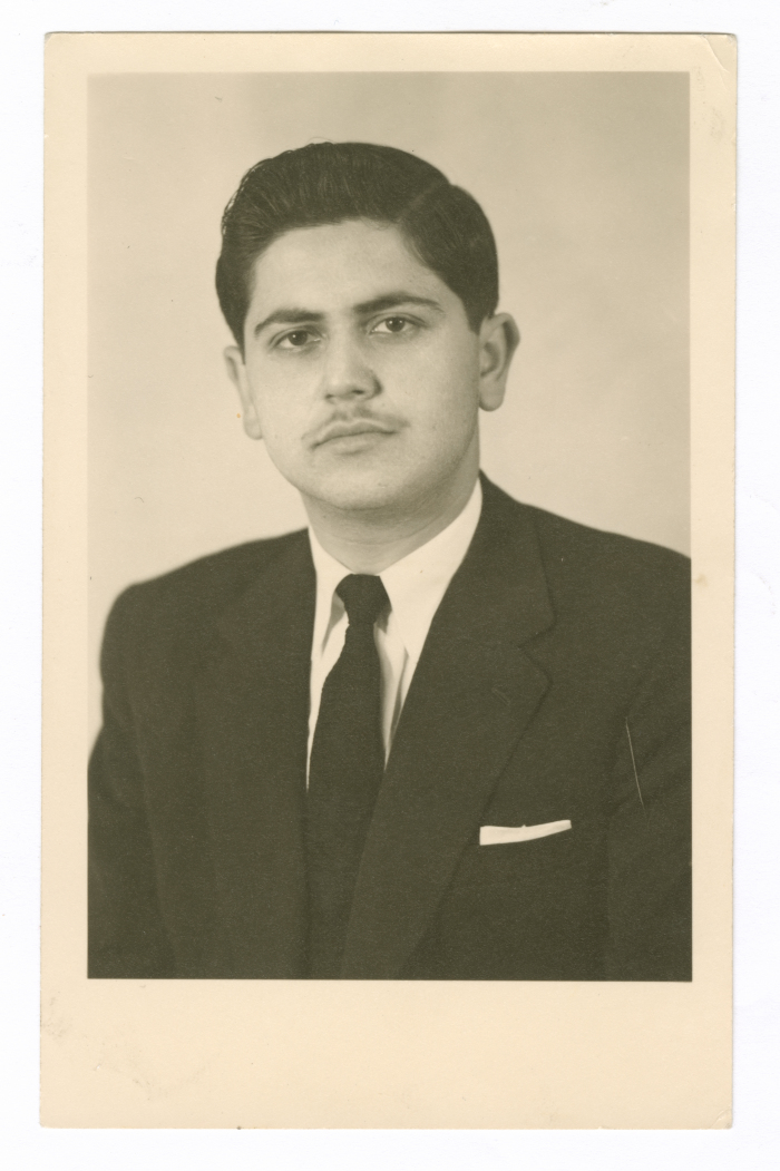 شاب من عائلة خضر