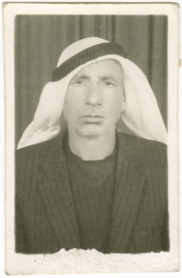 رجل من عائلة الوشحة