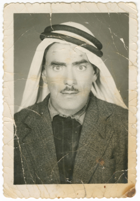 رجل من عائلة ورده