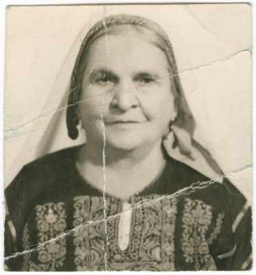 امرأة من عائلة الكيلة