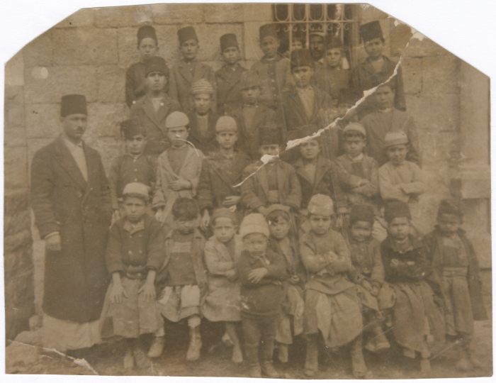 Students of the al-Maaref School of Birzeit
