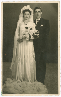 A married couple from Faraj Family