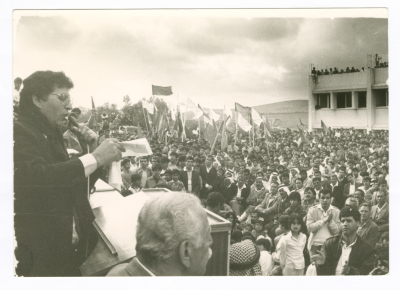Saméh al-Qassim giving a speech