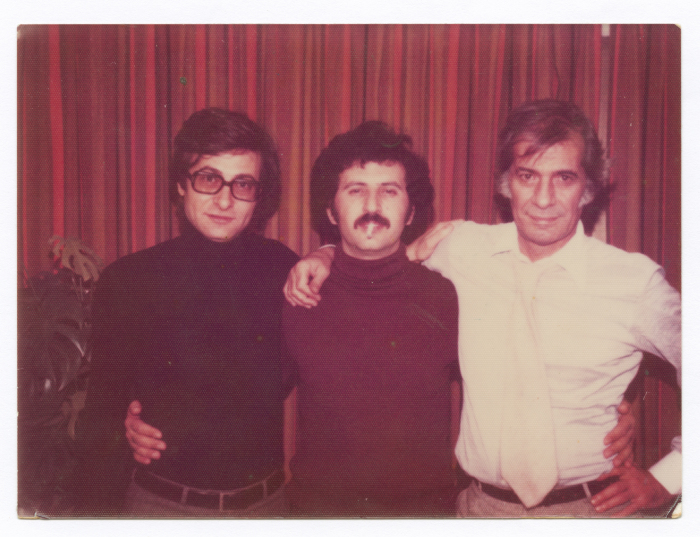A photo of Saméh al-Qassim, Muin Bseiso, and Mahmoud Darwish