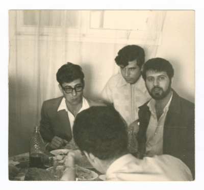 Saméh al-Qassim and his brothers; Nadém and Sámi, with Mahmoud Darwish