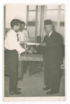 Saméh al-Qassim receiving his High School certificate