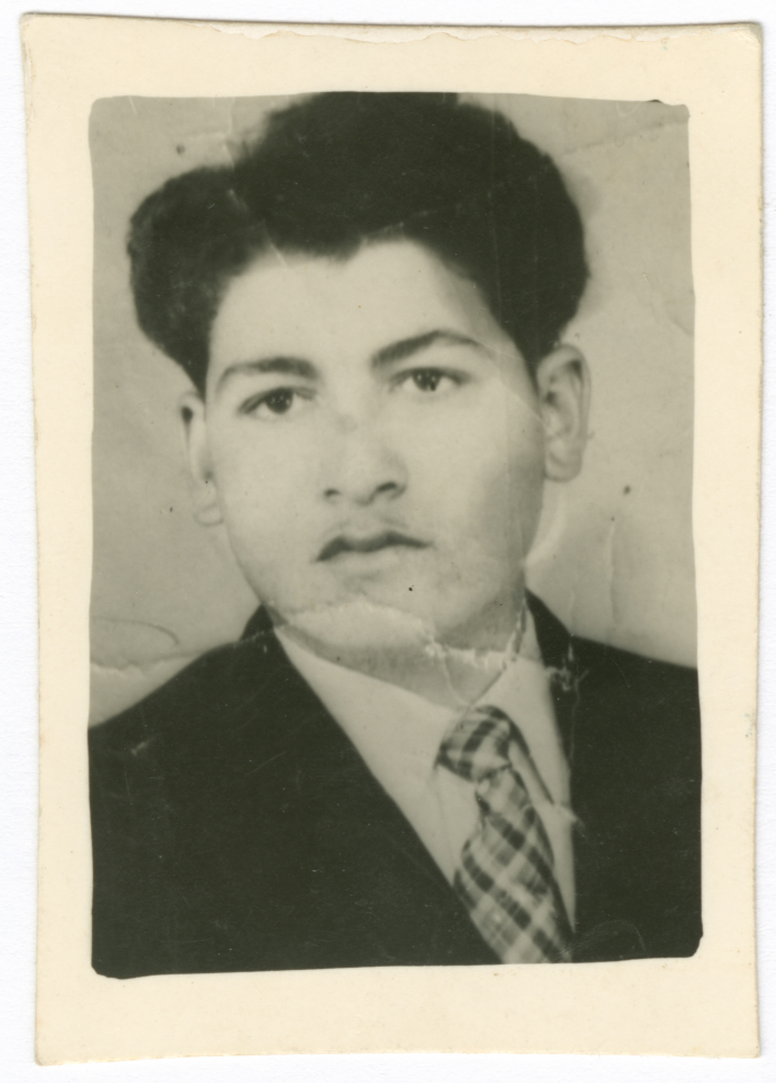 رجل من عائلة الخطيب