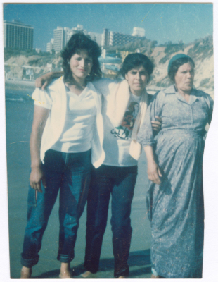 Women on a trip to Yaffa
