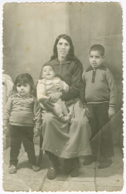Faqeh Family in a studio