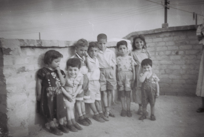 أطفال من عائلة رضوان