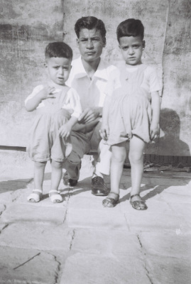 اشقاء واقارب من عائلة رضوان في العراق