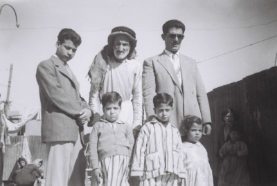 رجال وأطفال من عائلة رضوان في العراق