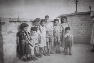 أطفال من عائلة رضوان