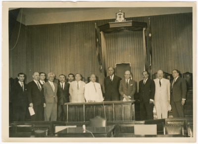 مجموعة من الاعيان في مجلس الاعيان الاردني