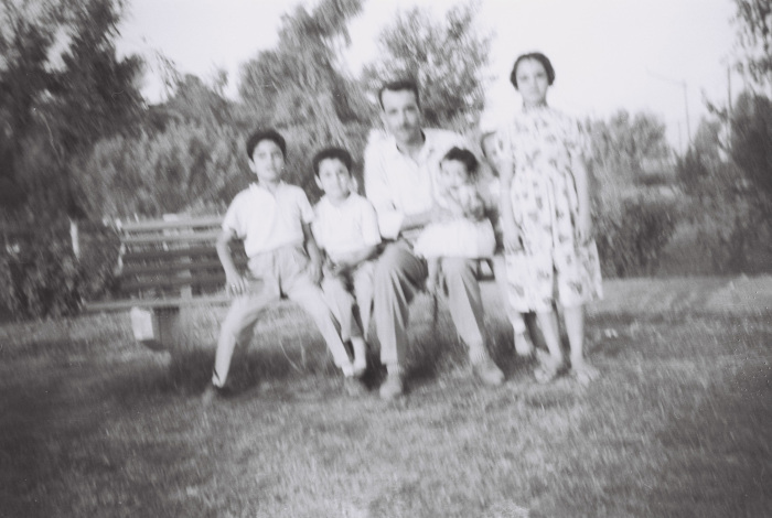 عائلة في متنزه