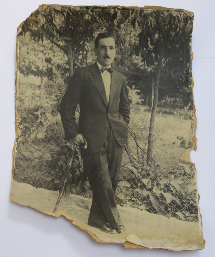 A man from Nabulsi Family; born in 1890, who was a writer for the Mutasarrıf of Nablus during the 1900s