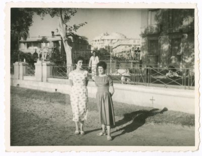 Two sisters from Abu Ghazaleh Family in the streets of Cairo
