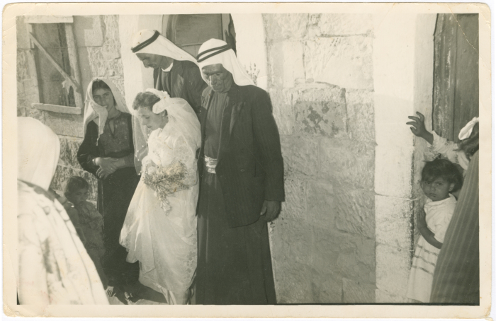 A bride with her relatives headed to her husband's house