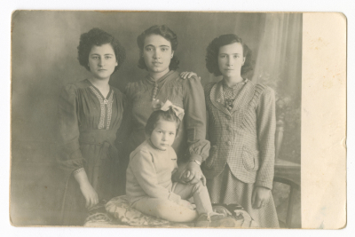 Women from Irshed Family