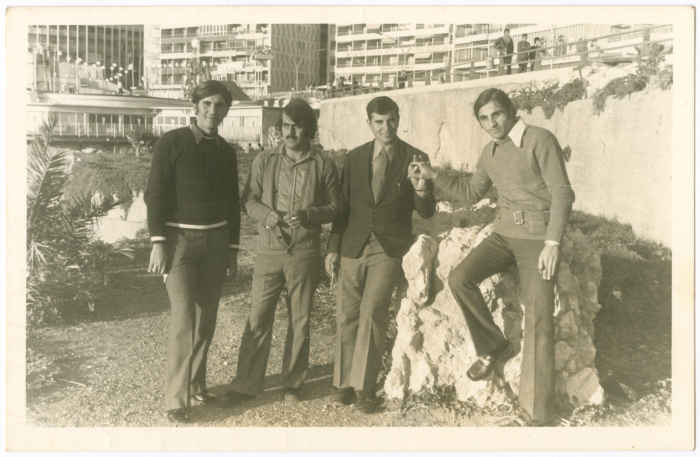 فلسطينون في زيارة لبيروت