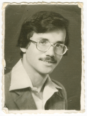 شاب من عائلة ريشة