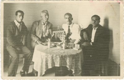 أصدقاء في الكويت