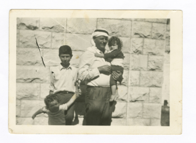 المختار محمد حسين ارشيد وابناء وليد ارشيد