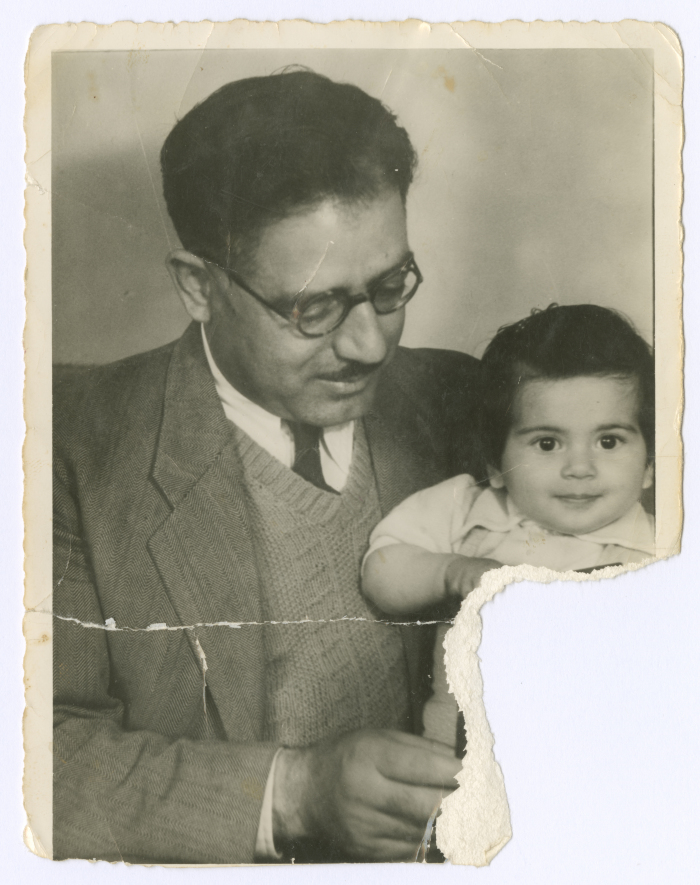 خنا خلف مع ابنته خولة