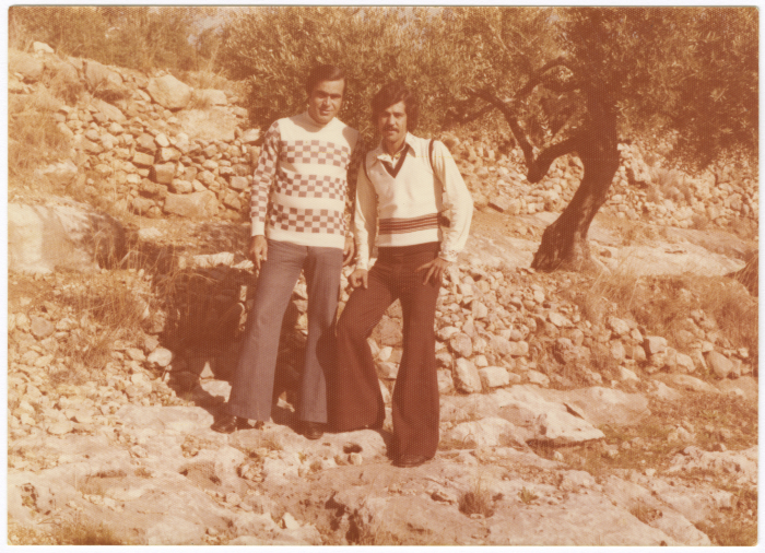 شابان في قريتهم