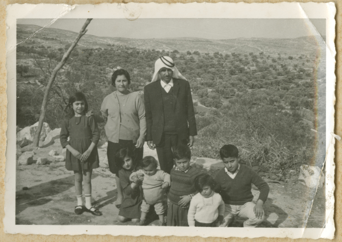 مجموعة صور لنزهة عائلية