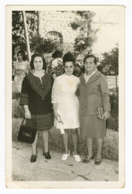 لقطة في حفل تخريج امام المدرسة