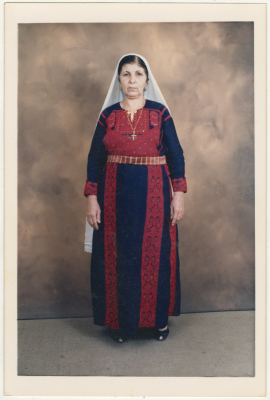 An elderly from Áboúd